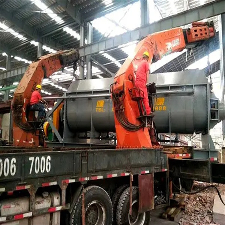 南京租赁随车吊时需要注意哪些事项